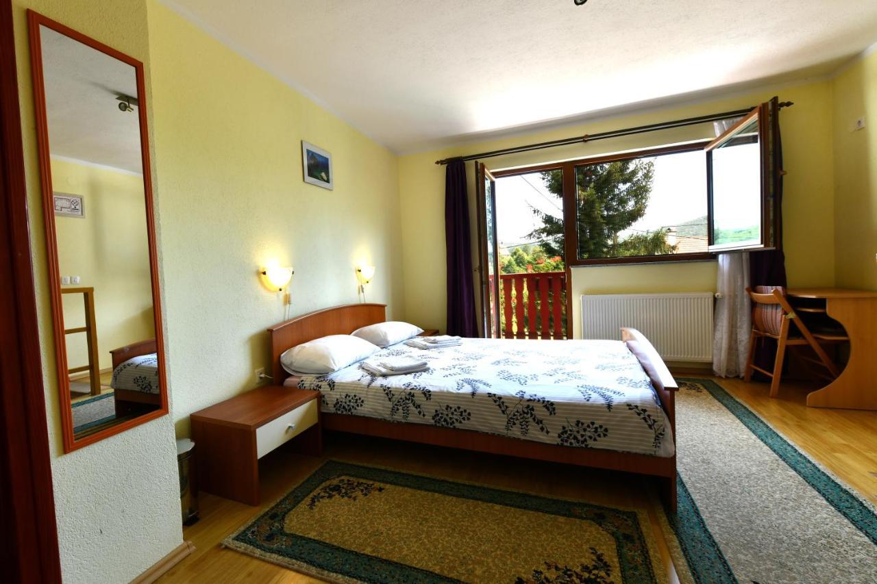 Guesthouse Ante Hodak Selište Drežničko Zewnętrze zdjęcie